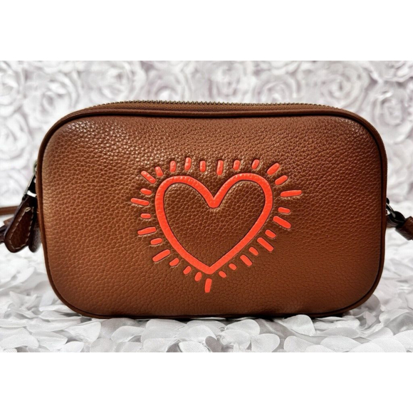 Coach X Keith Haring Collaboration Graffiti Heart Cognac Brown Crossbody F13687 - Picture 1 of 16